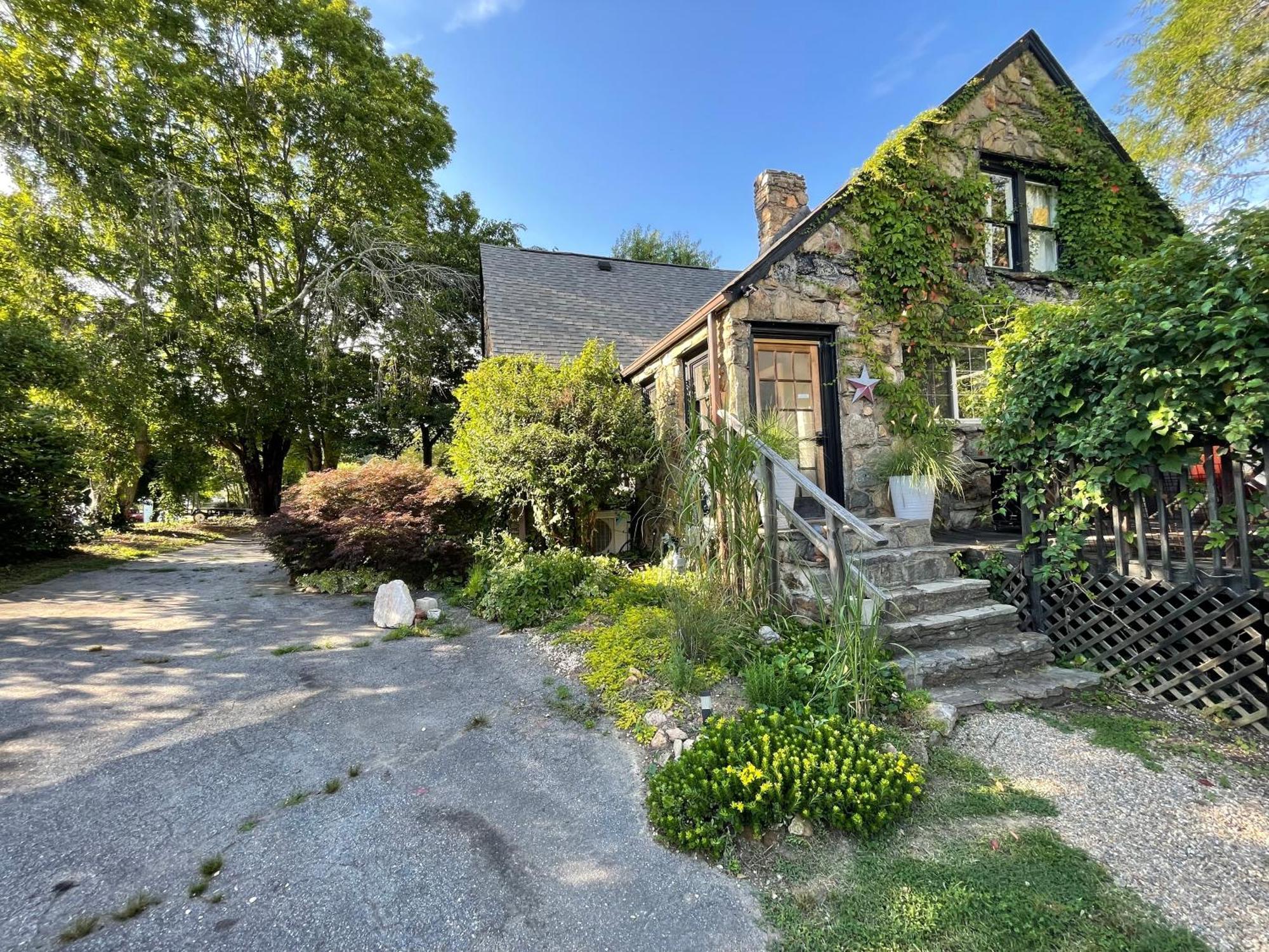 Asheville Urban Farmhouse Entire Home 4 Mi To Dt Exteriör bild